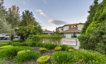 Ramada by Wyndham Diplomat Canberra