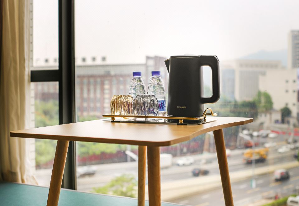 啡雅智能雙床房（智能客控+辦公桌椅）