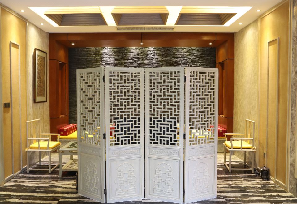 地派鸣泉居-四房两厅别墅-私家泡池-欢聚麻将桌