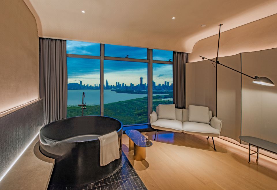 ICON LAB Hotel Shenzhen FutianICON Sea View Queen Bed Room