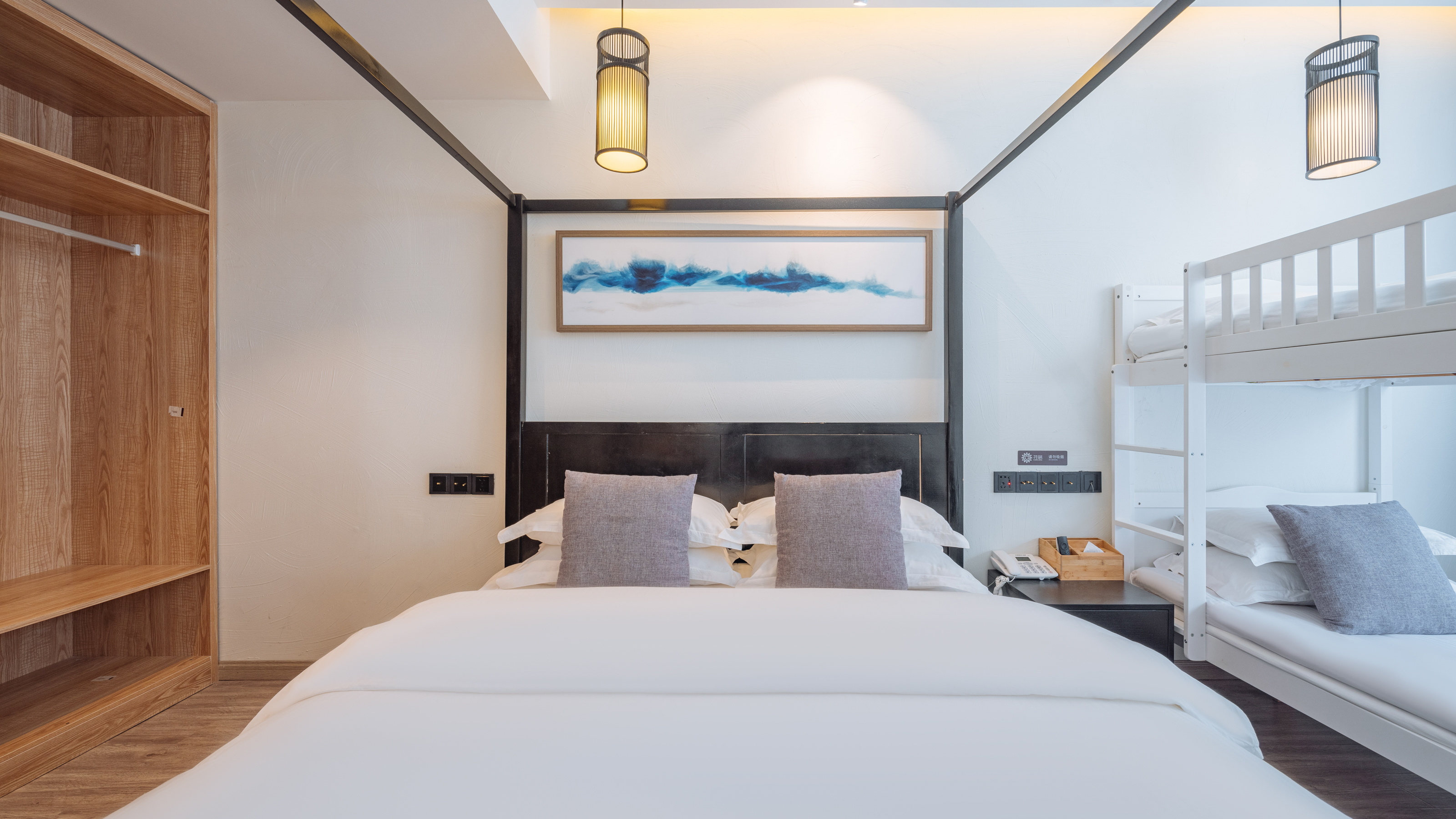 纱幔-浴缸家庭房