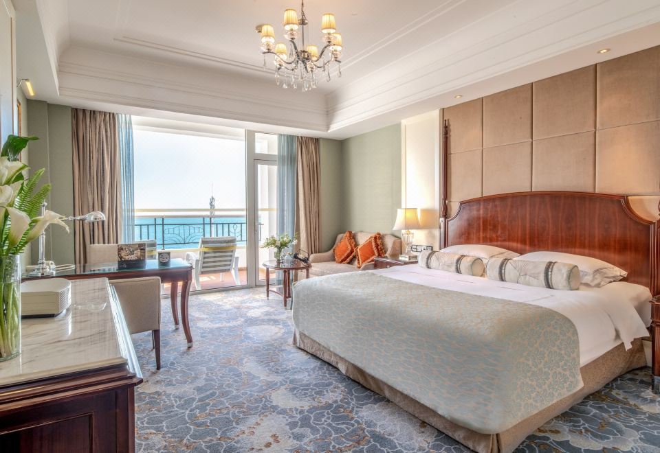 超豪華陽臺海景大床房