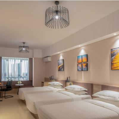 三人間 傲雪四季酒店（哈爾濱松北融創茂店）優惠