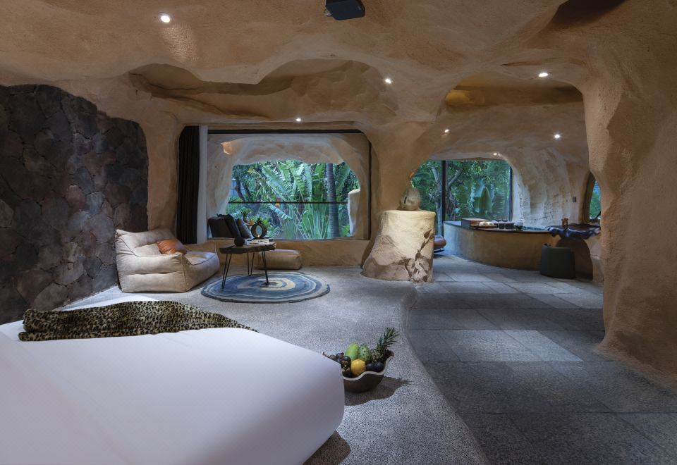 Anye Rainforest Cave Scenic Terrace Double Bed Room