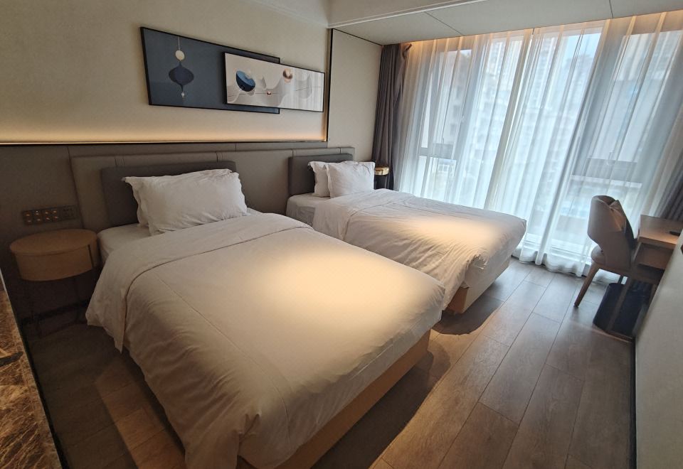 设计师尊享双床房（智能客控+落地大窗+遮光窗帘）