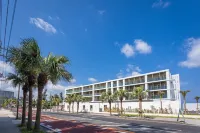 KARIYUSHI LCH.RESORT on The Beach