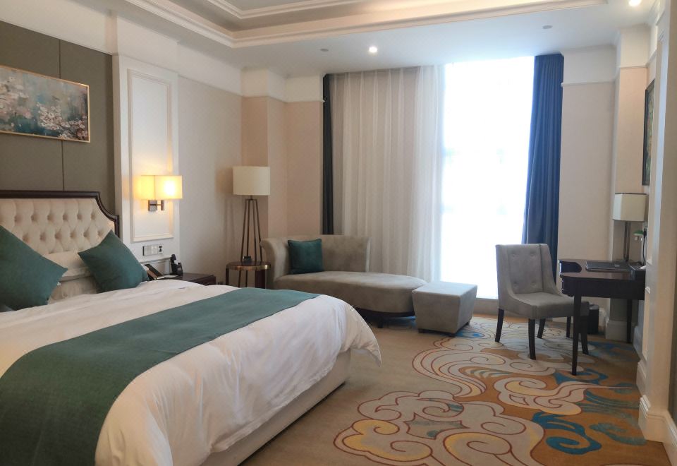 行政大床房（舒适沙发+小冰箱）