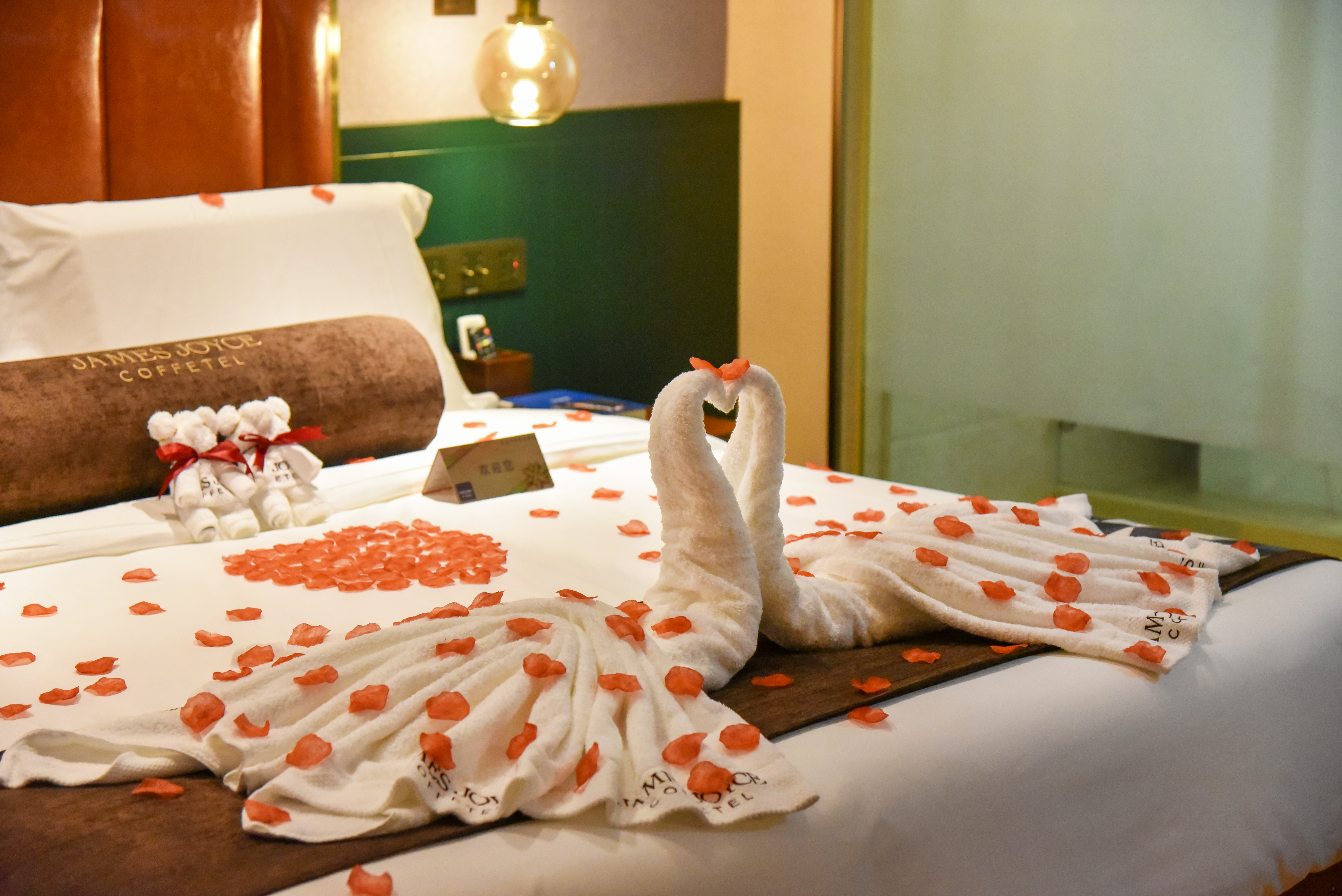 铂金精英大床房