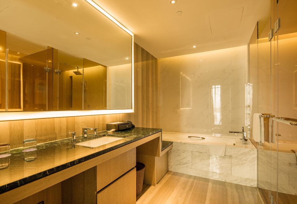 Radisson Blu Shanghai Pudong JinqiaoSuperior Suite