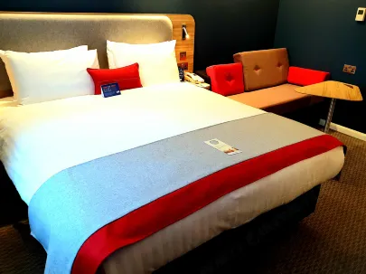 Holiday Inn Express London Stratford, an IHG Hotel Double Room with Sofa Bed