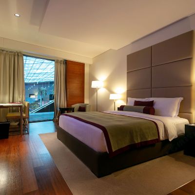 豪華特大床房 羚羊機場酒店 - 僅限轉機優惠