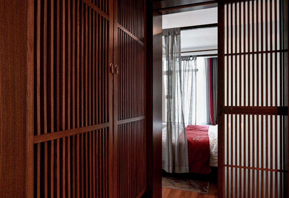 QIANNA HOTEL (Gongyi Huaxi Square)Hermit Suite