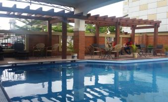 Forever Hotel & Suites - Housity