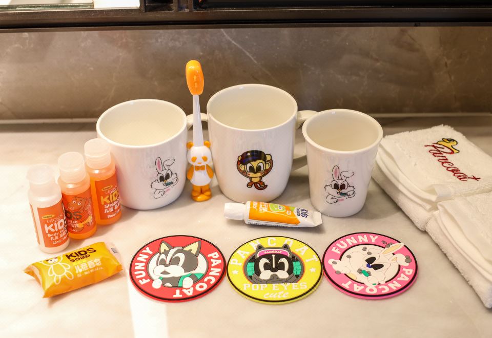 The Meixi Lake, Changsha Marriott Executive ApartmentsUnlimited Fun Kids Cool Duck Theme Family Room