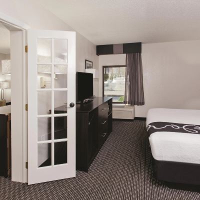 兩室特大床套房 查爾斯頓河景温德姆拉昆塔套房酒店優惠