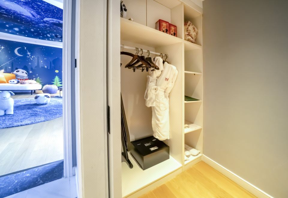 Hangzhou The New HotelHe Zhuang Family Suite