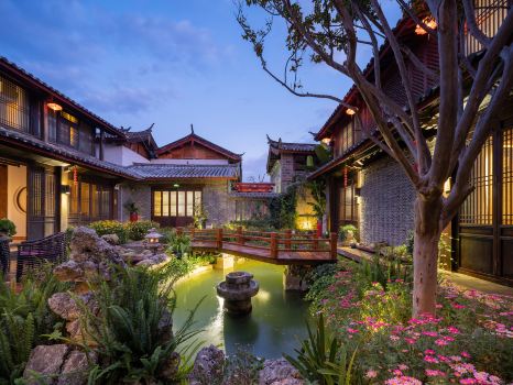 Qilu Courtyard Hotel