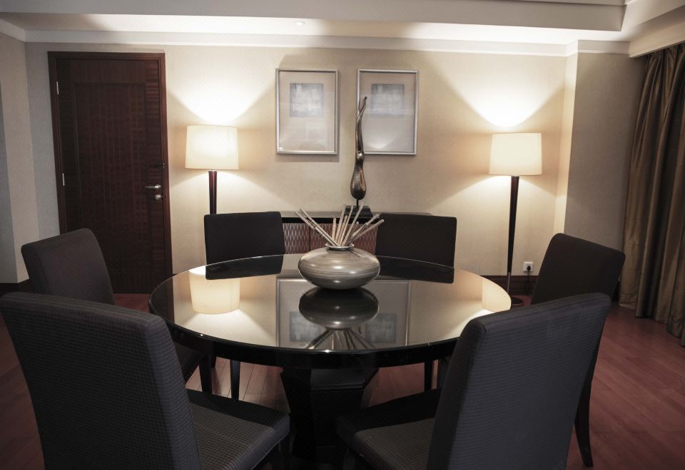 Sheraton Hotel DongguanDeluxe Suite