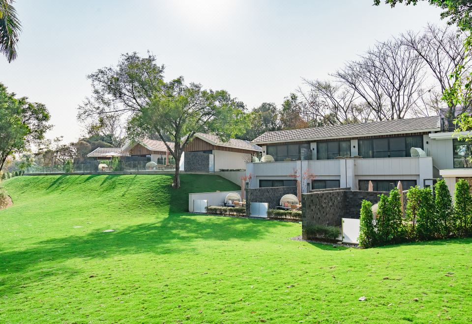 Long Island Golf & Private Resort HotelGarden View Suite