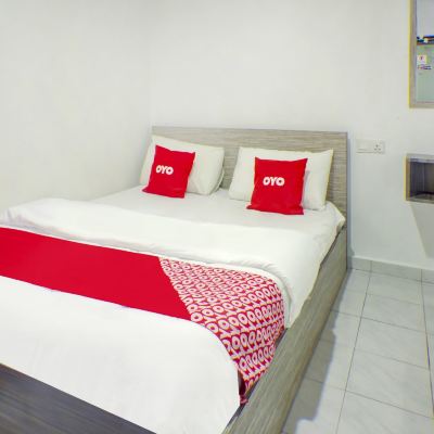 Bilik Deluxe Katil Double Kupon OYO 90028 Ragula Hotel