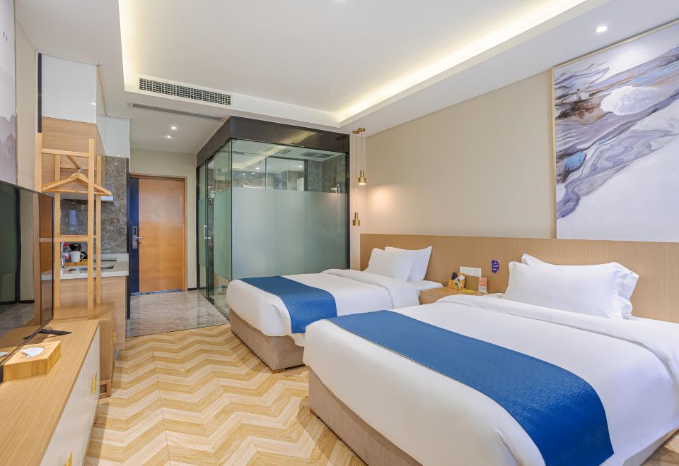 輕奢寬景舒適雙床房（寬床+全景落地窗）