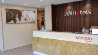 Junyi Hotel (Zhanjiang Railway Station Store) Hotels in Zhanjiang
