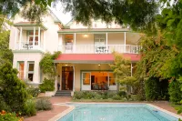 Hacklewood Hill Country House Hotel di 