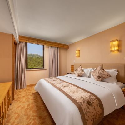 世界盃主題一居室 珠海粵海飯店（拱北口岸高鐵站店）優惠