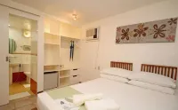 Bluewaves Beach House