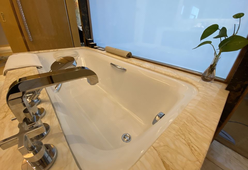 豪华套房 · 妙梦深睡床垫