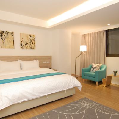 豪華雙人房 - 附浴缸 第五季國際旅店優惠