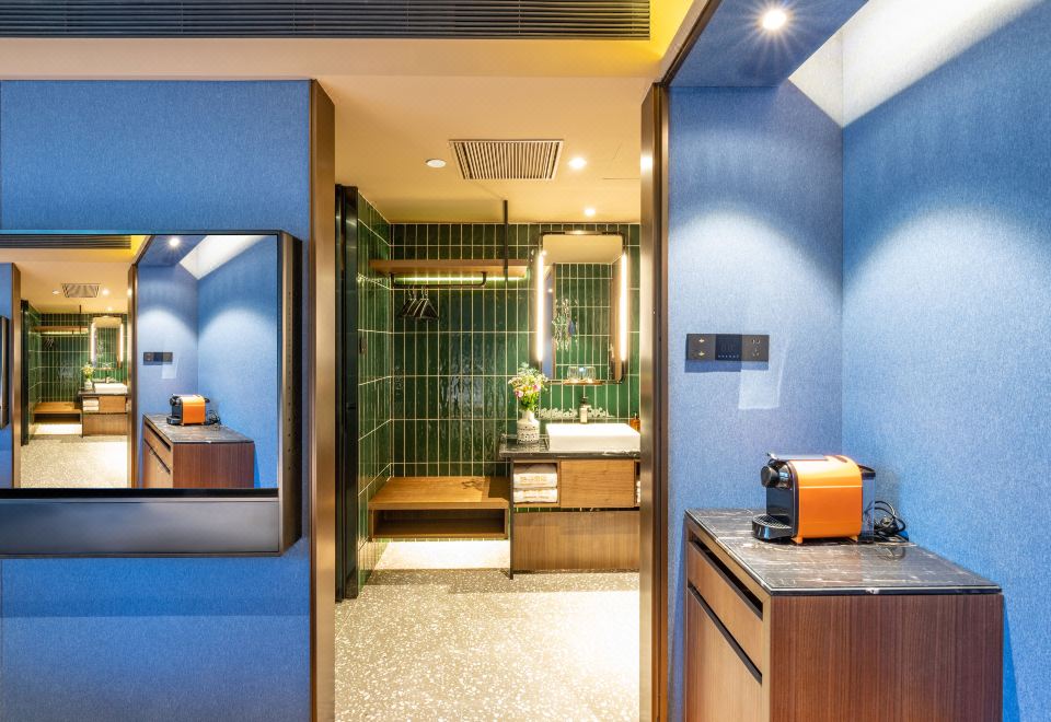 精选大床房（智能客控+投屏电视+智能马桶）