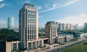 HUALUXE Kunshan Huaqiao - Housity