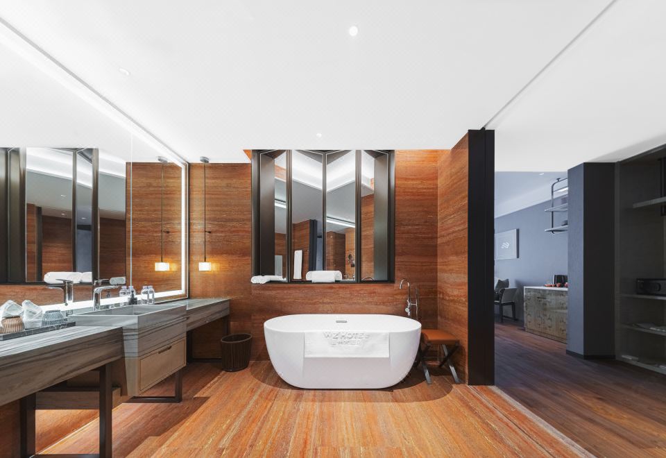 Executive Queen Room
