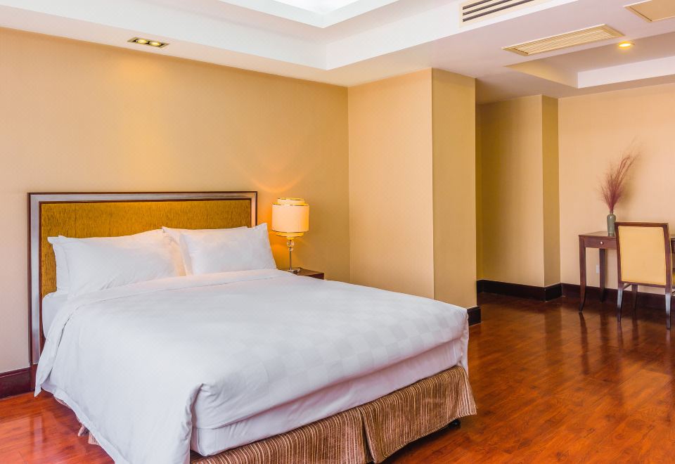 豪华复式三室一厅套房