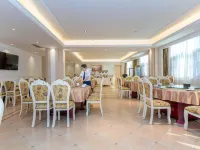 Vienna International Hotel (Macheng High-speed Railway Station Commercial City Store) Hotele w: Macheng