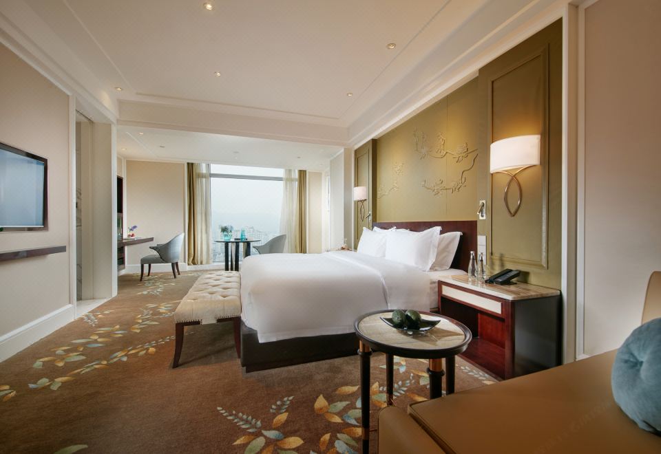 豪华大床城景房（暮色倾城落地窗）