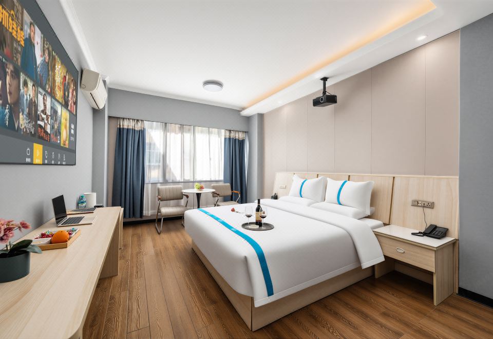 影音大床房（百寸屏幕高清观影+深睡记忆棉枕）