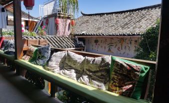 Lijiang Luhe Chang'anli Inn