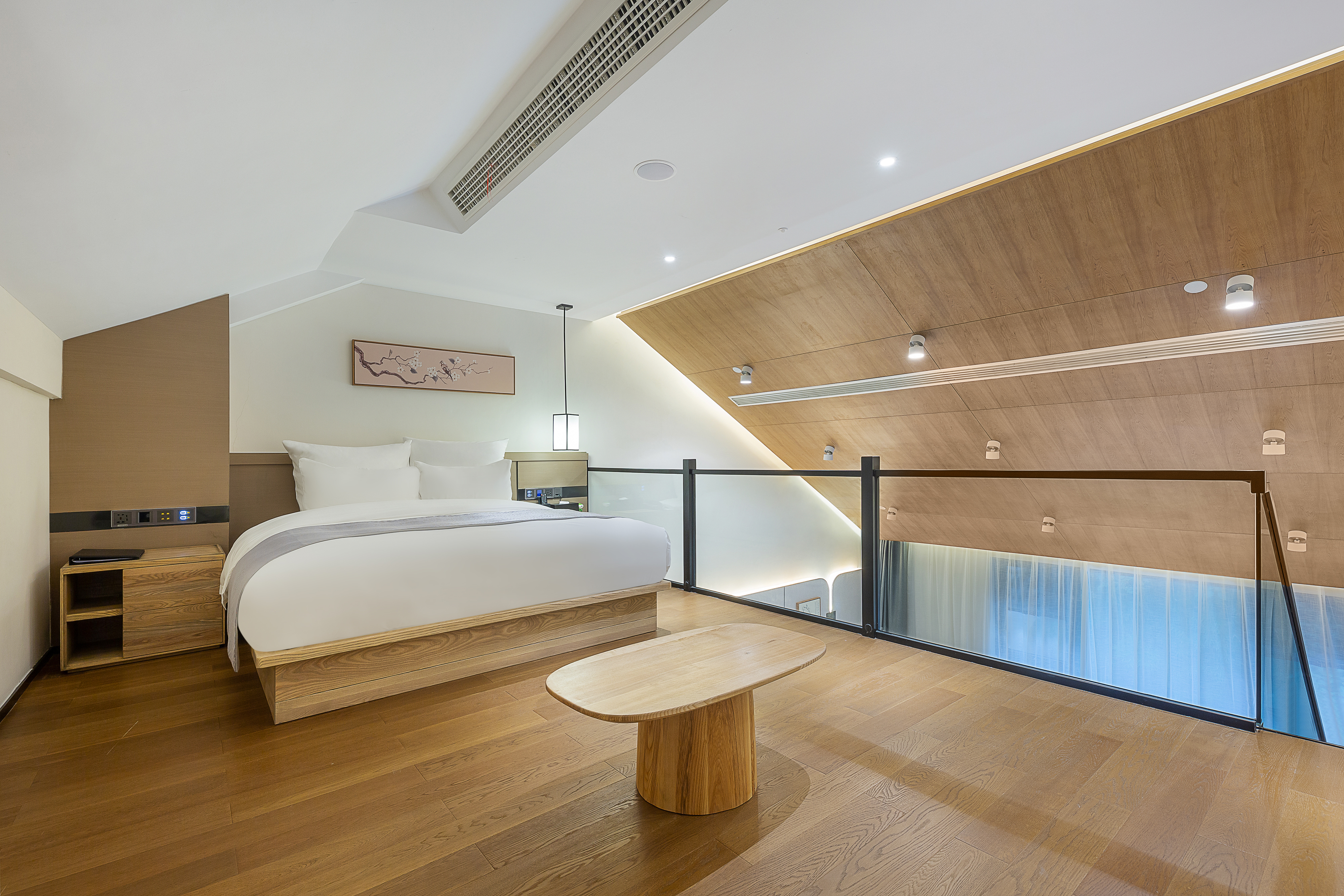 莫彷徨-LOFT泡泡浴大床套房（高端洗护+智能客控）