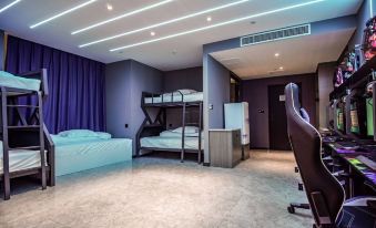 Shihezi Yiyou E-sports Hotel