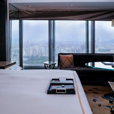 豪華市景大床房 南京金奧費爾蒙酒店優惠