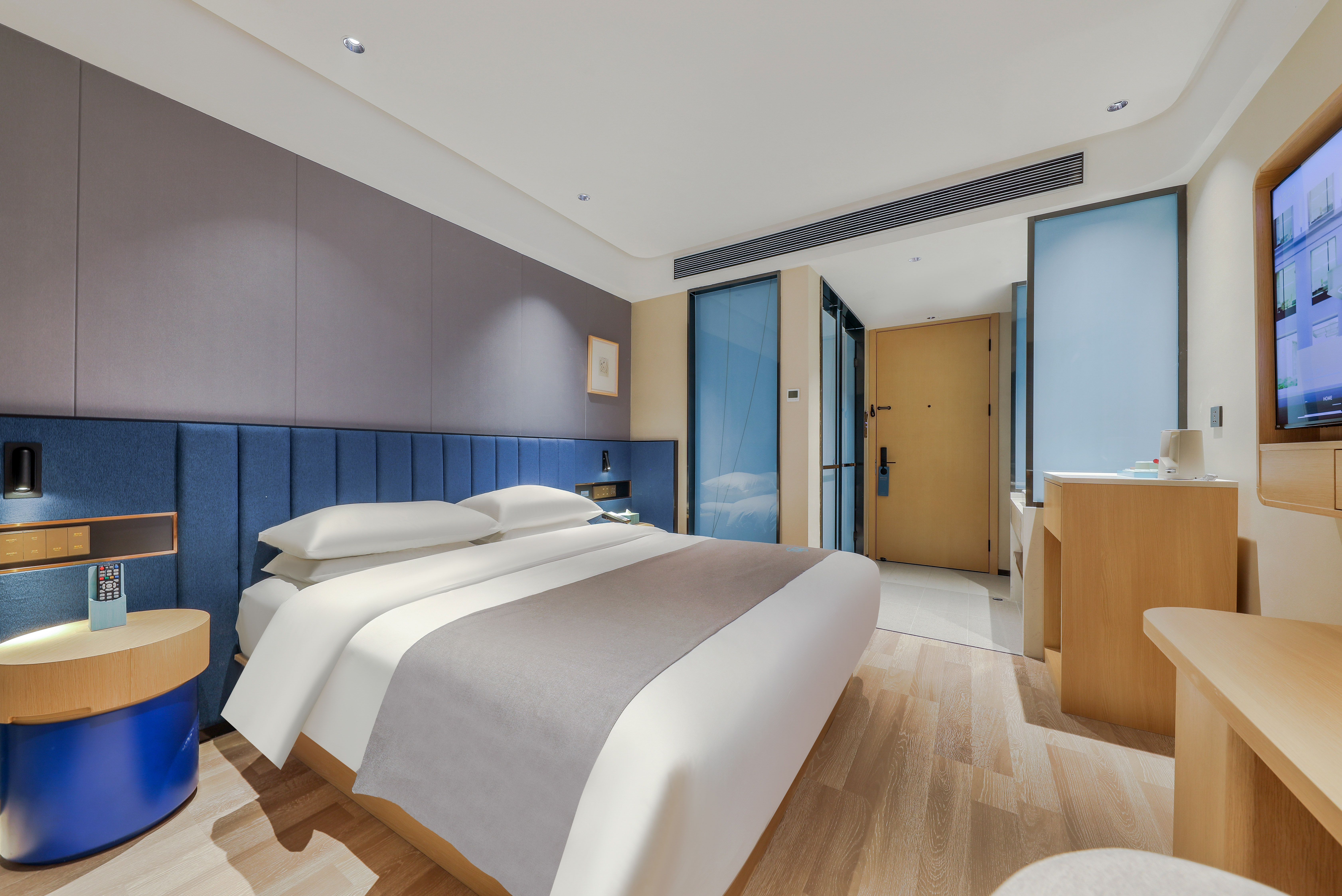 舒适大床房（全屋智能+乳胶床垫+冰箱）