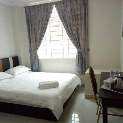 Bilik Queen Kupon Hotel Mutiara Kgmmb