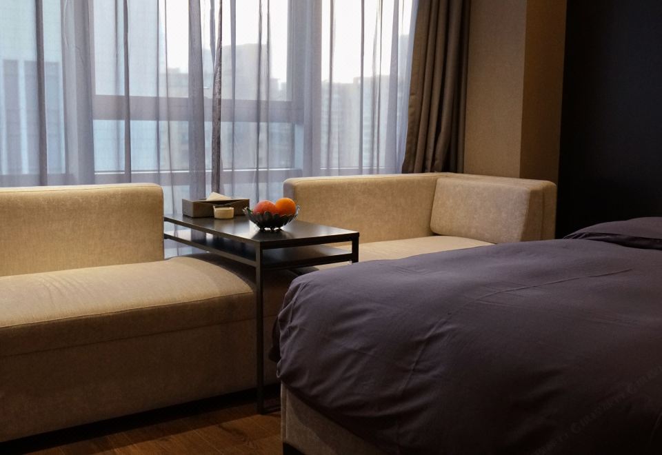 Deluxe Comfortable Sleep Twin Room-Sleep Mattress