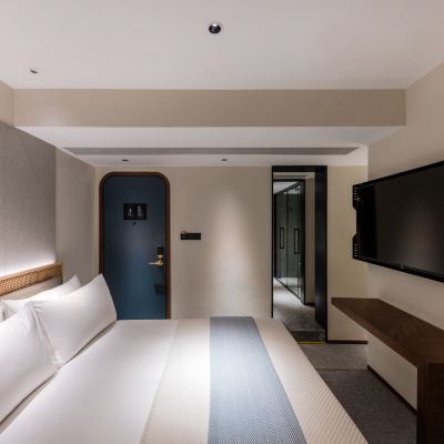 雲棲·優享大床房│乾濕分離+解壓記憶棉枕頭+軟硬床墊 聆境·三丘田飯店（海底世界店）優惠