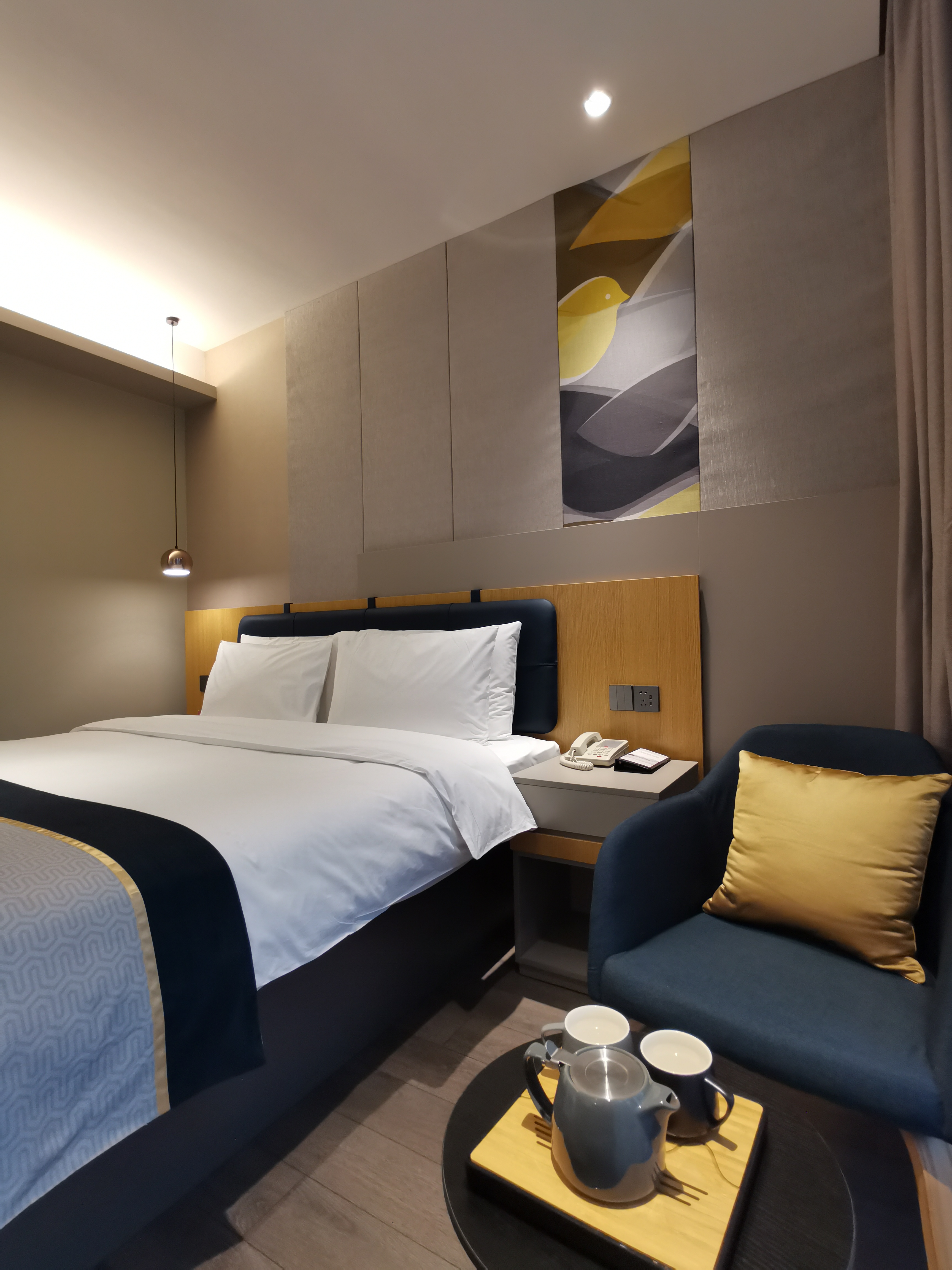 商旅商务大床房