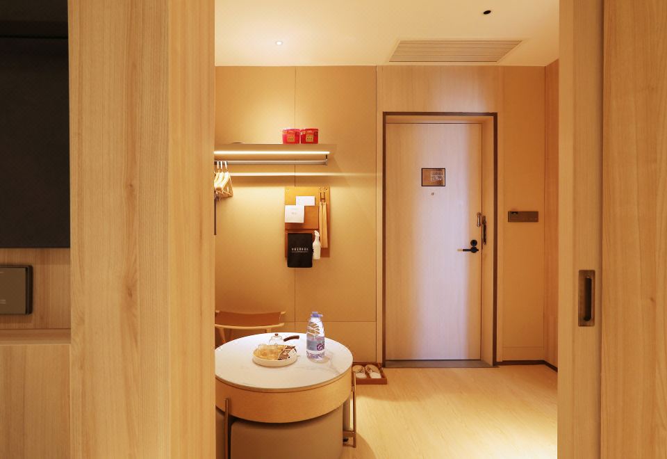 禅意家庭双床房（静谧禅意+可投屏+智能镜+零压床）