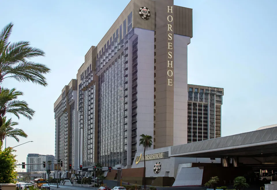 Horseshoe Las Vegas Review - Formerly Bally's (2023)