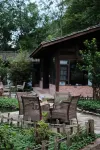Pingwu Huajian Banshan Homestay